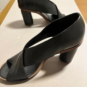 Del Carlo Black Open Toe High Heel Platforms